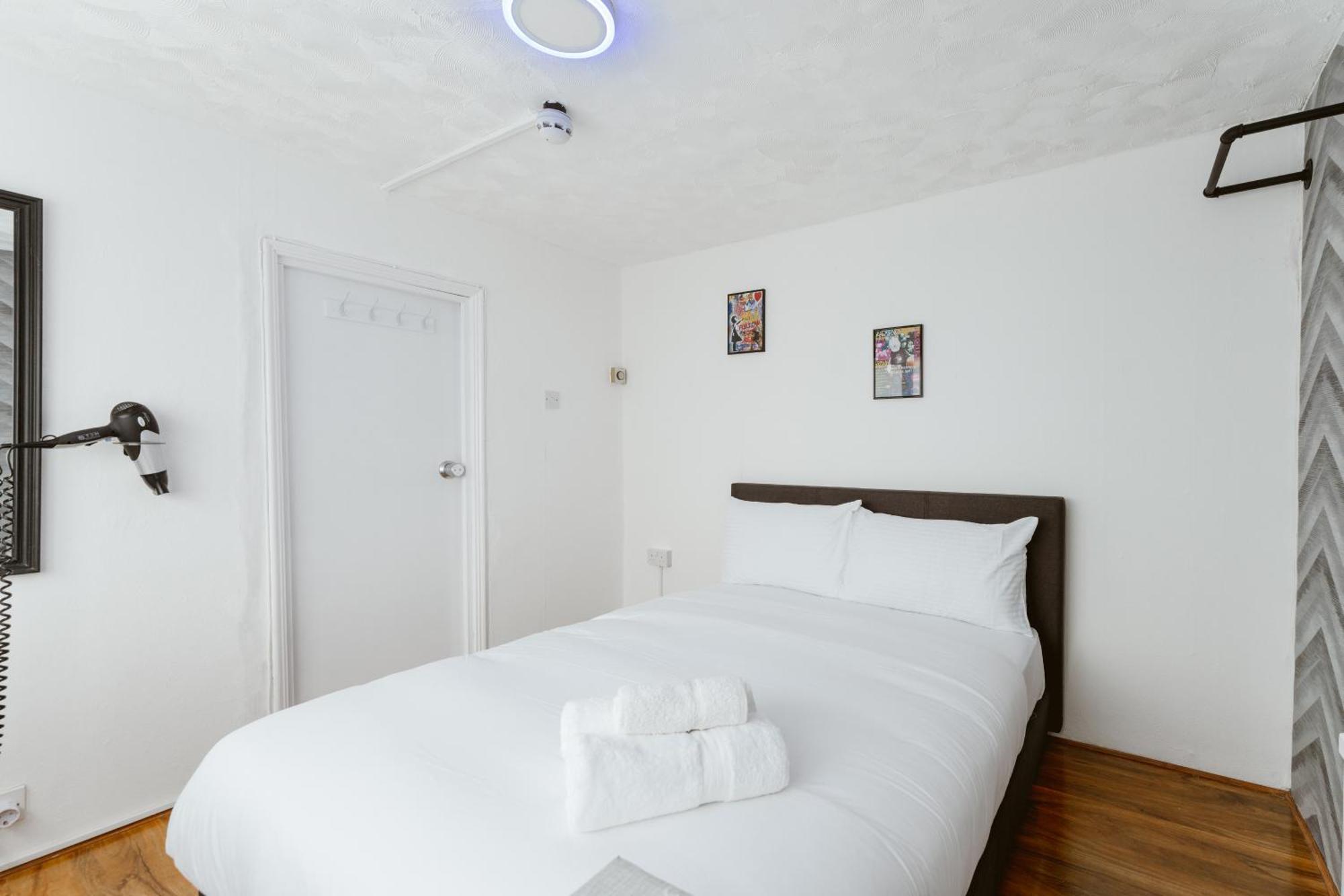 Canningtown Double Rooms - 20 Лондон Экстерьер фото